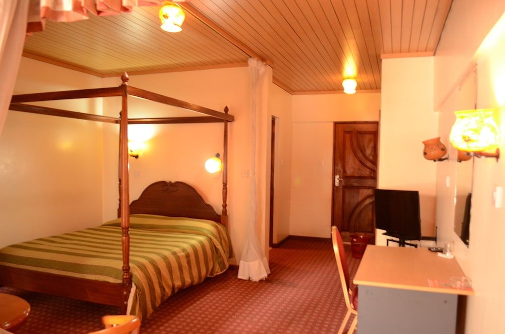 Park Place Hotel 37/80