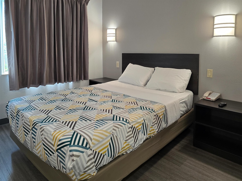 Motel6 Joliet, IL - Chicago - I-55 32/57