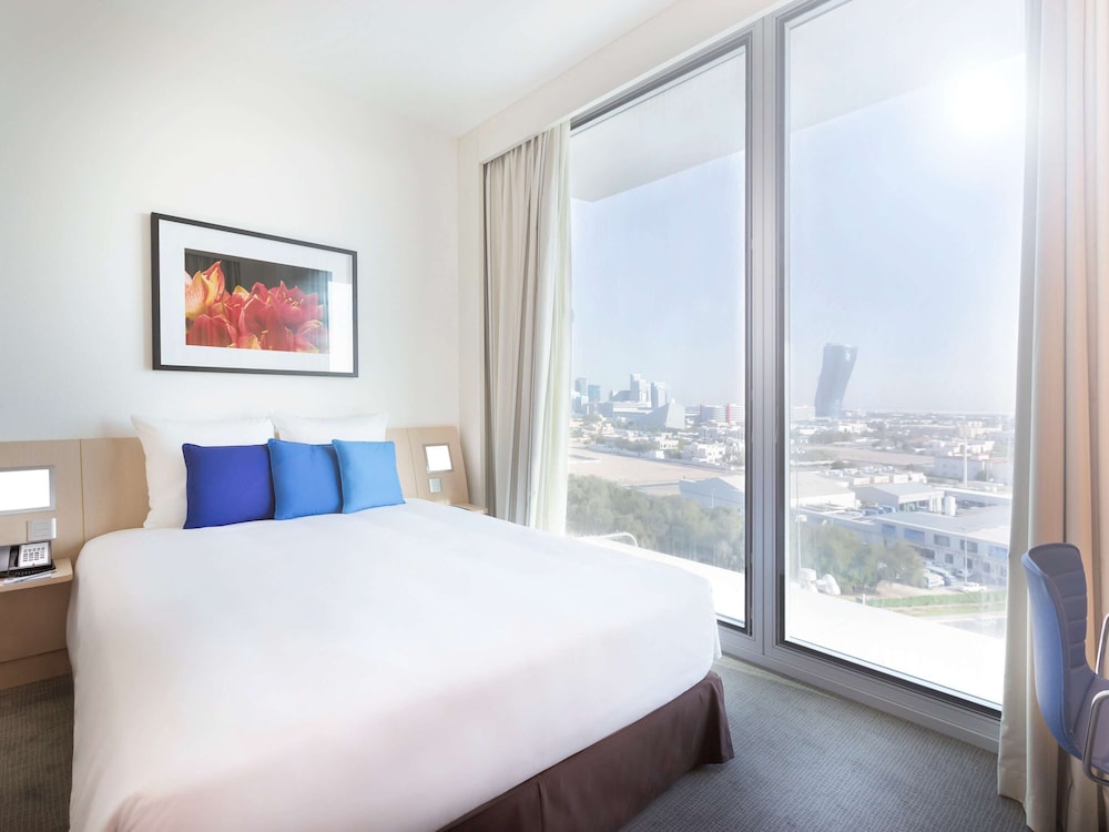 EXECUTIVE, QUEEN BED, EXECUTIVE LOUNGE ACCESS