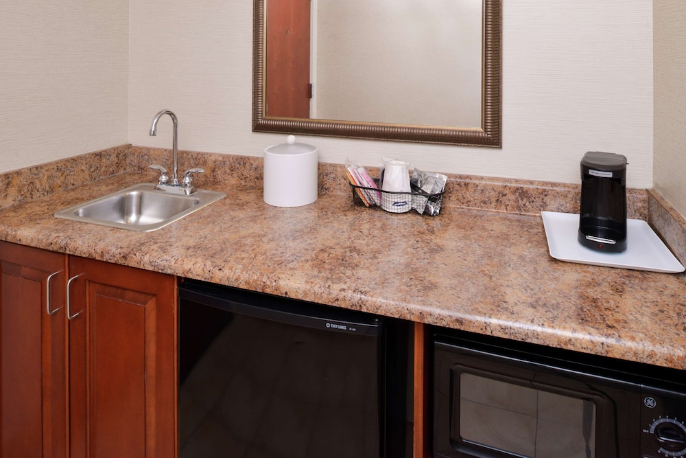 Hampton Inn Suites Wilmington 46/51