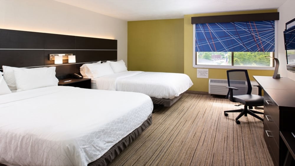 Holiday Inn Express Cincinnati West 16/74