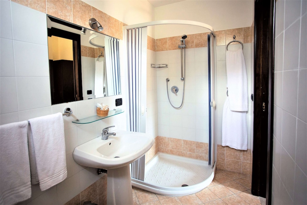 Marabel Hotel 22/60