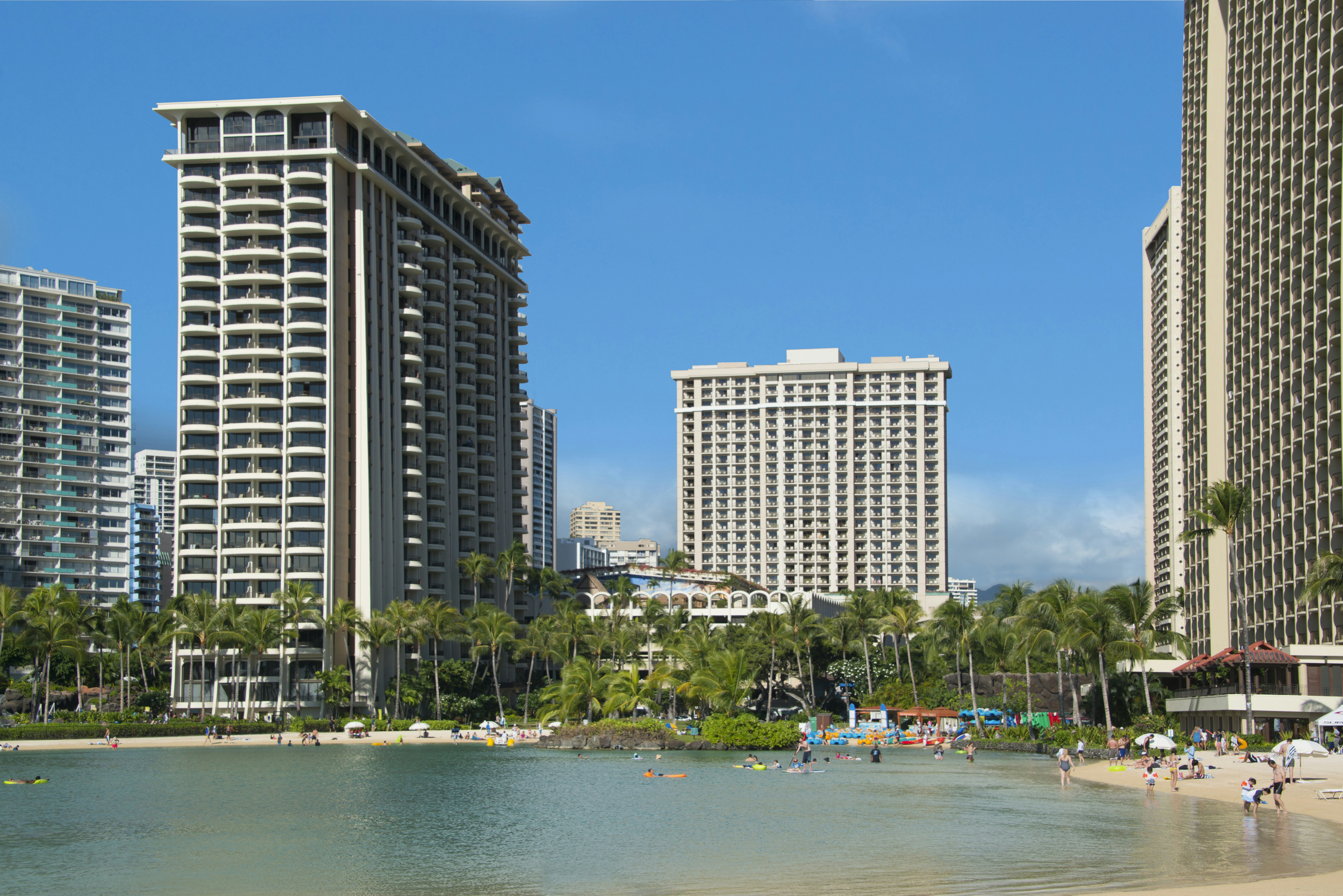 Hilton Grand Vacations Club at Hilton Hawaiian Village 49/50