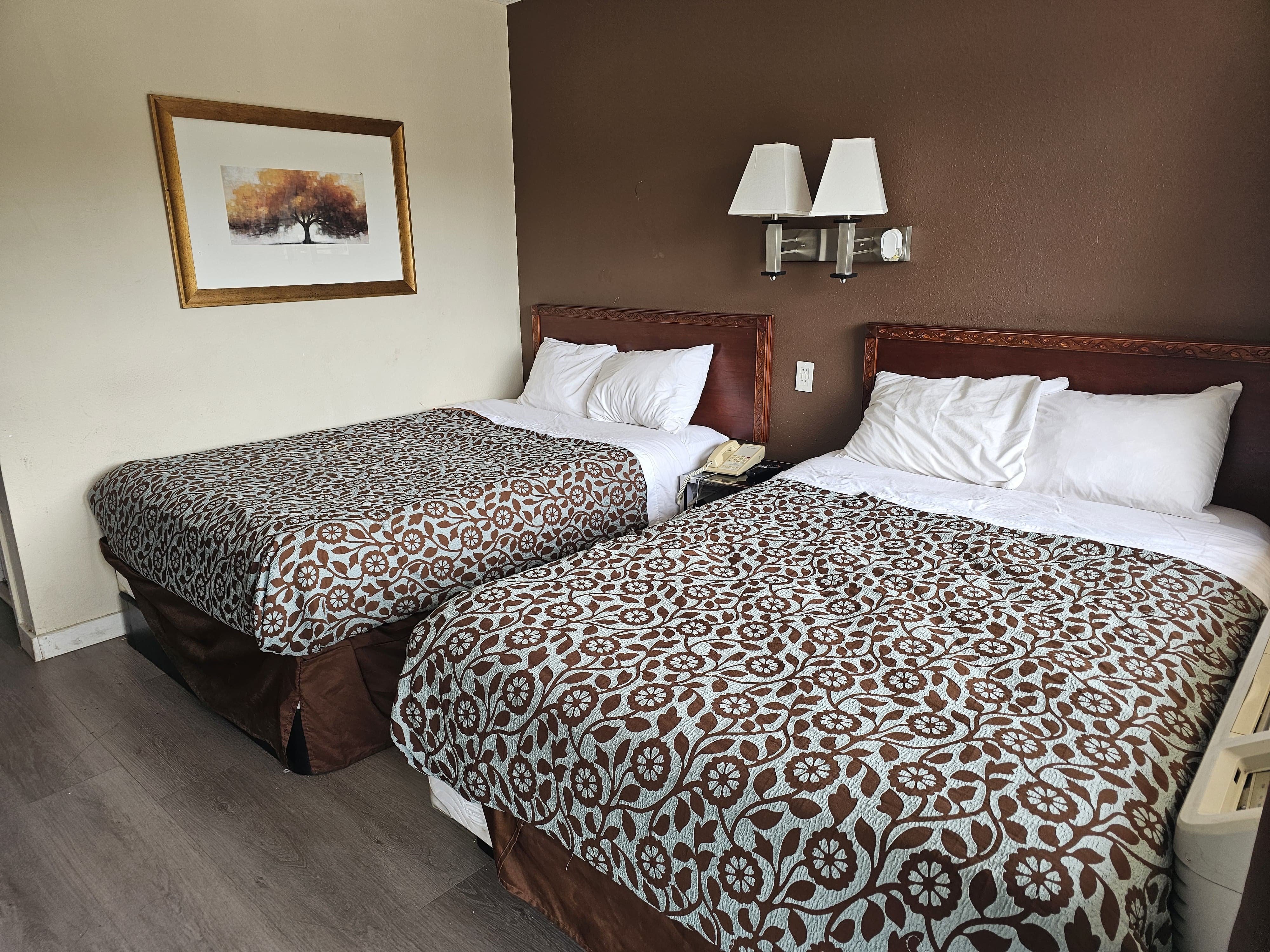 2 Full Beds Non-Smoking