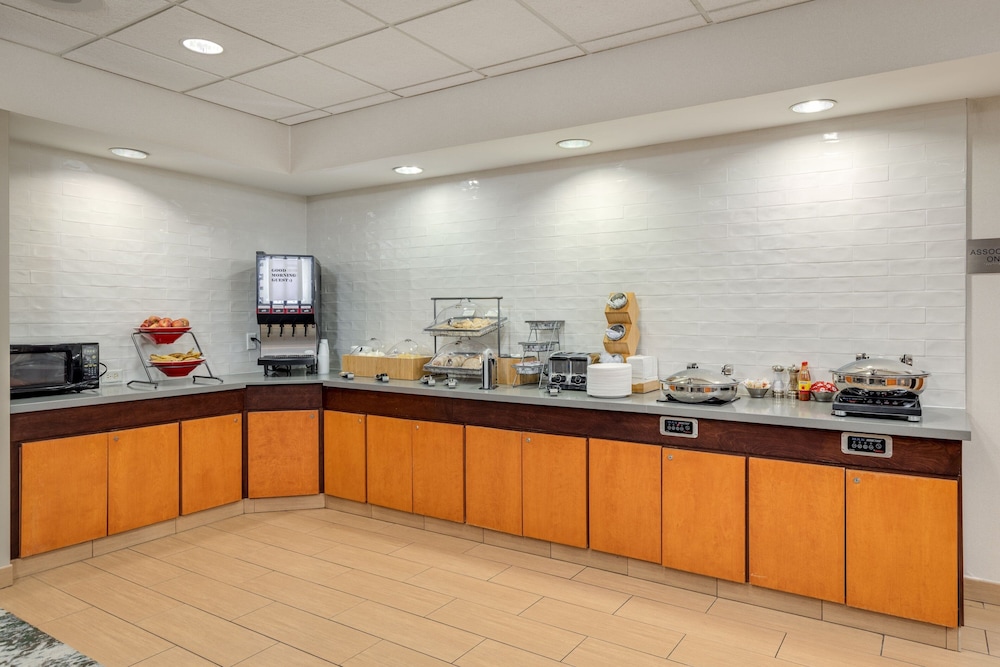 Fairfield Inn And Suites By Marriott Lawton 50/64