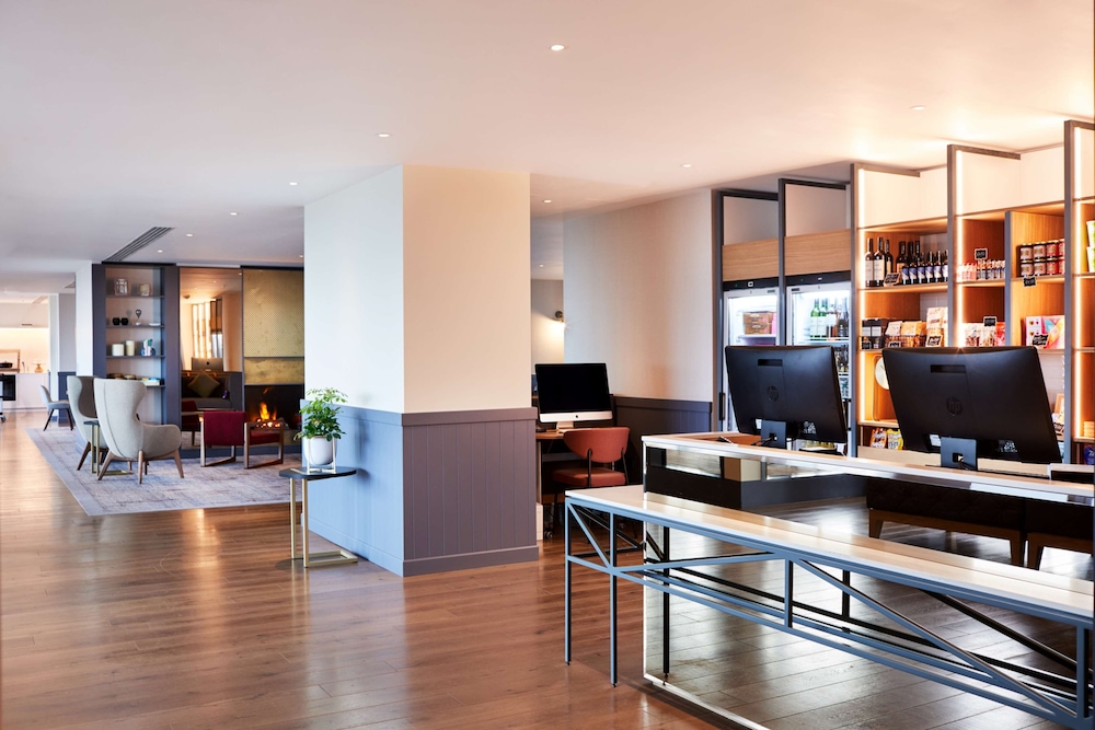 Hyatt House Manchester 53/66