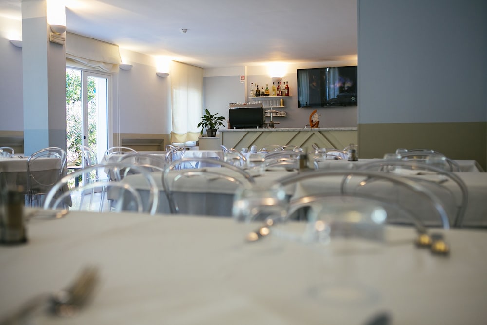 Hotel Delle Rose 27/50