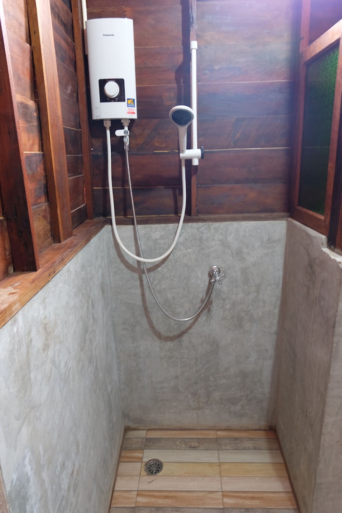 Baan Kun Tuad Ko Si Chang 36/36