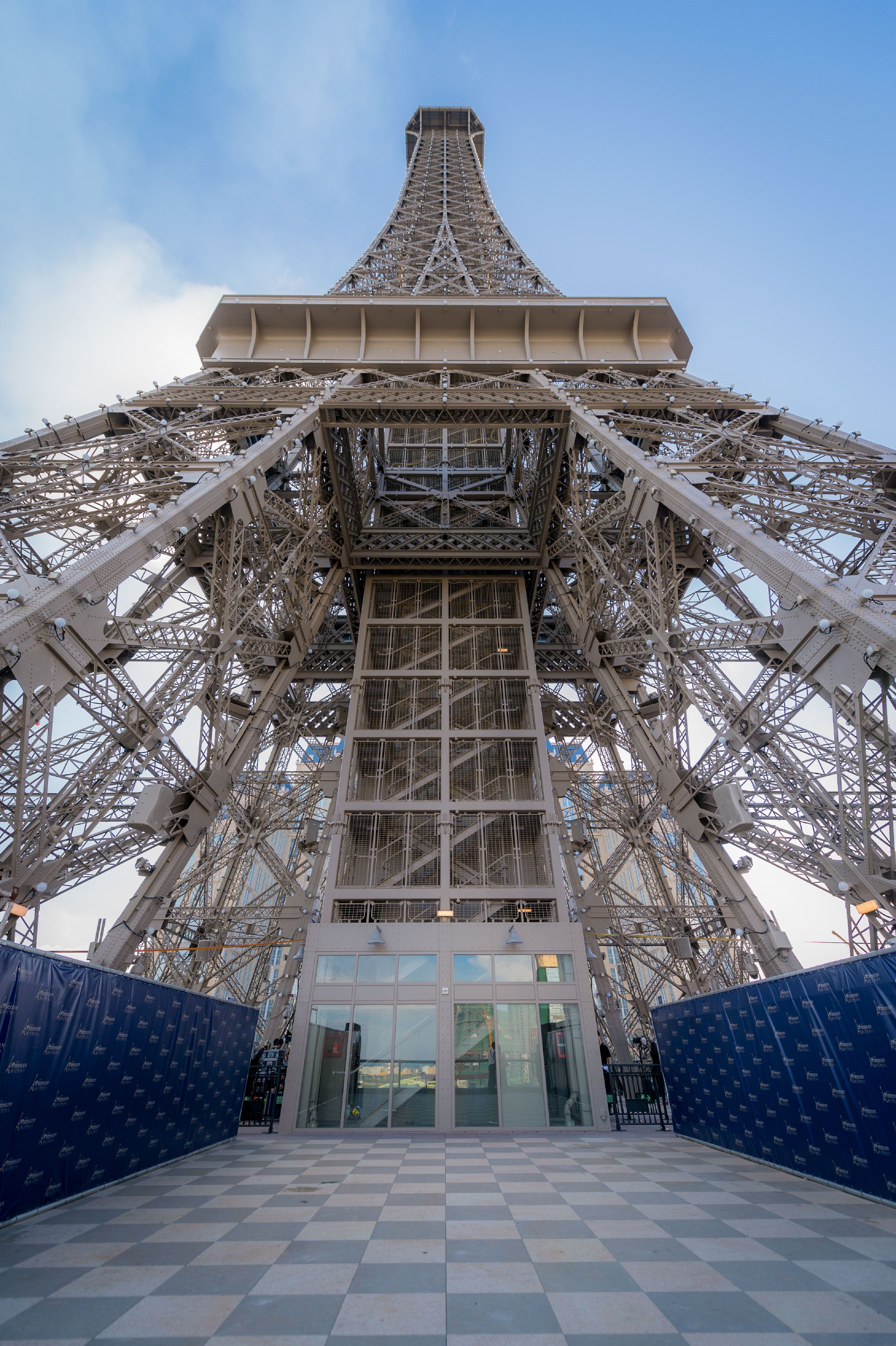 The Parisian Macau 2/50