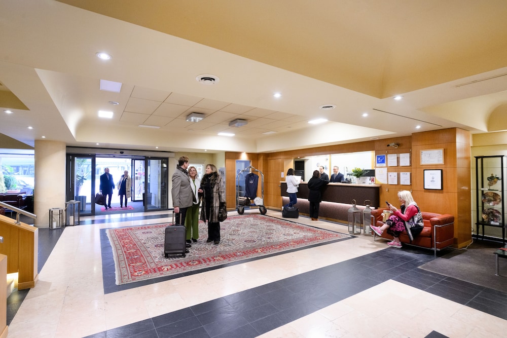 lobby