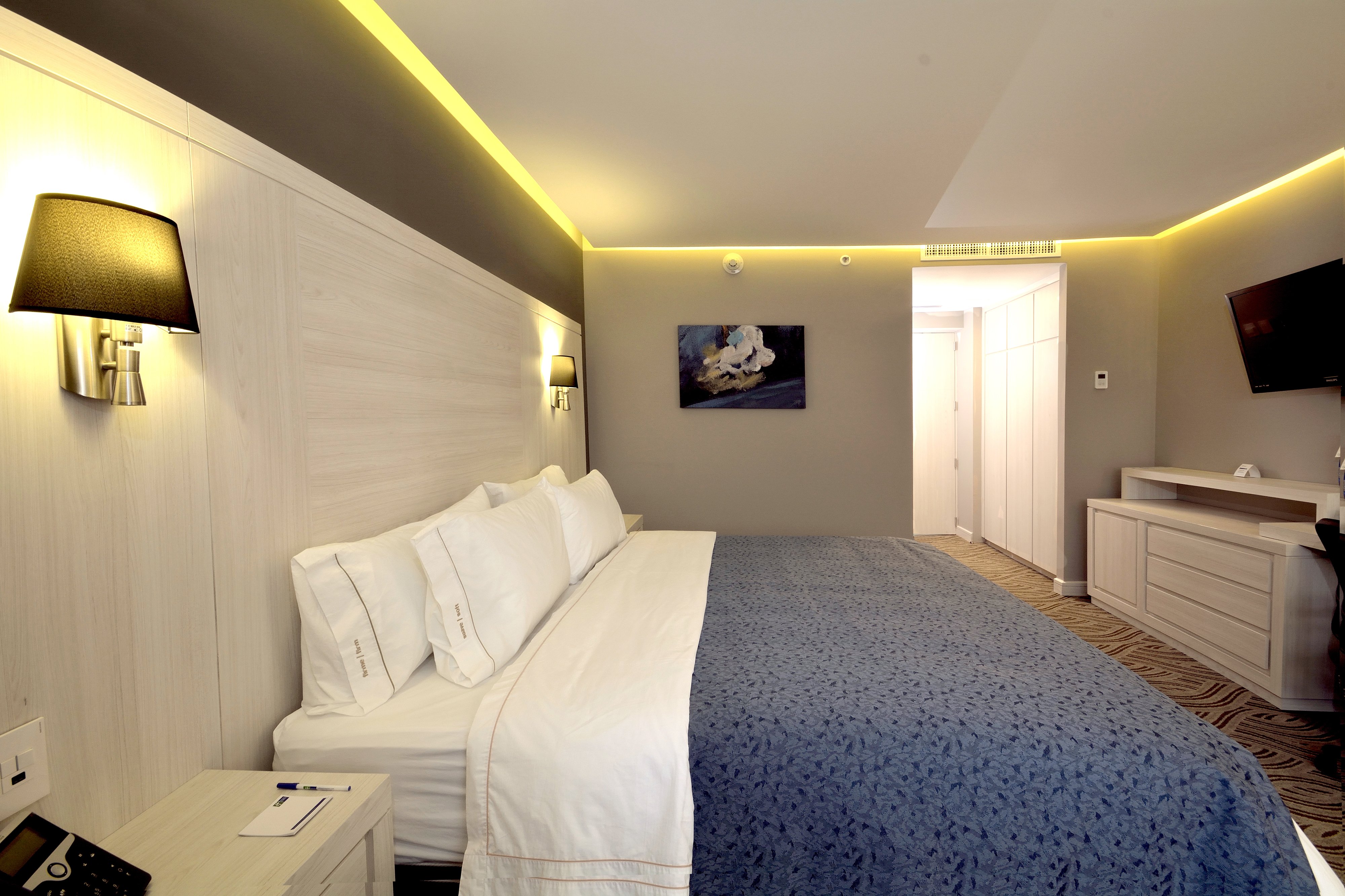 Leisure, King Bed