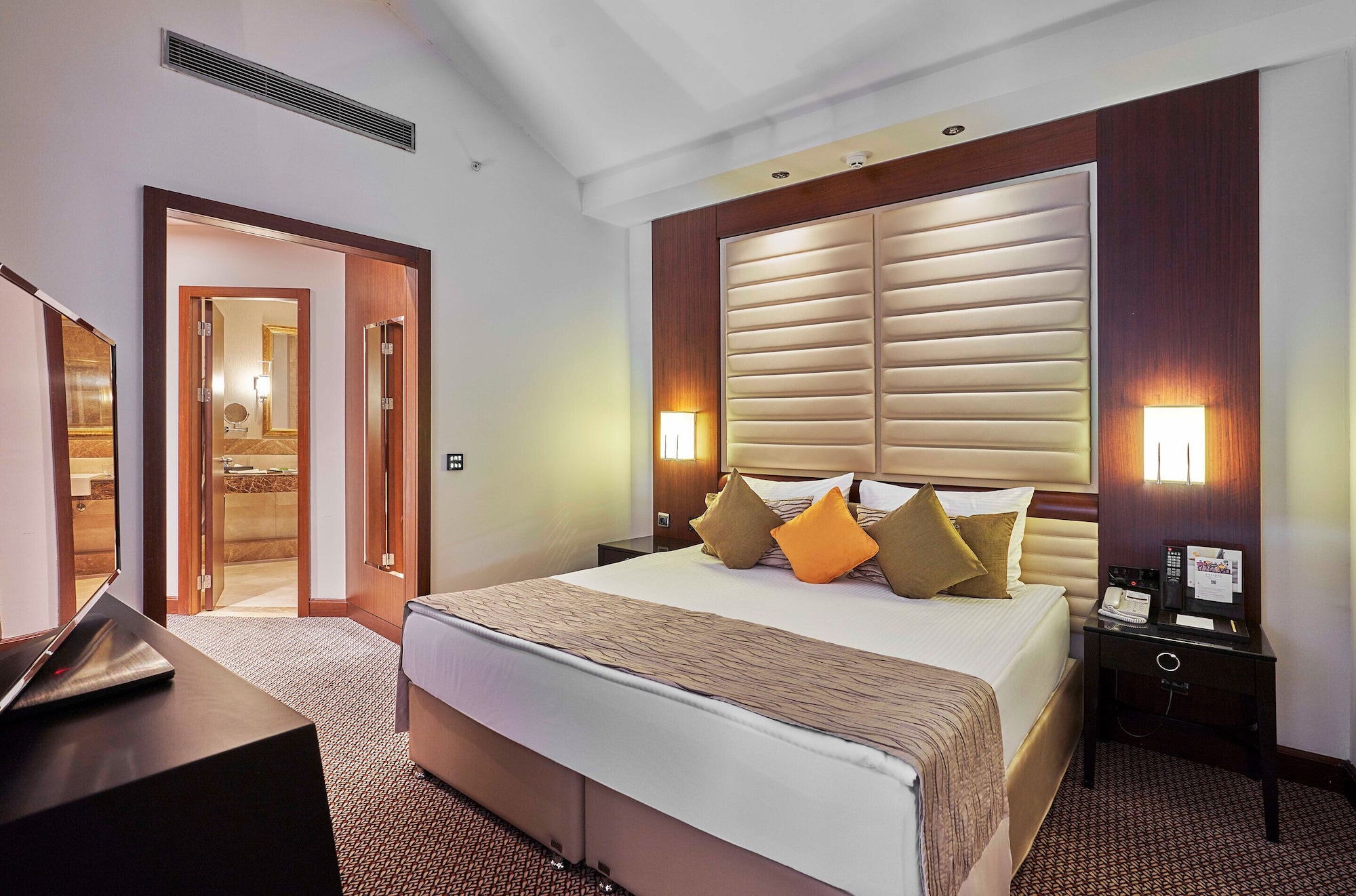 DUPLEX SUITE