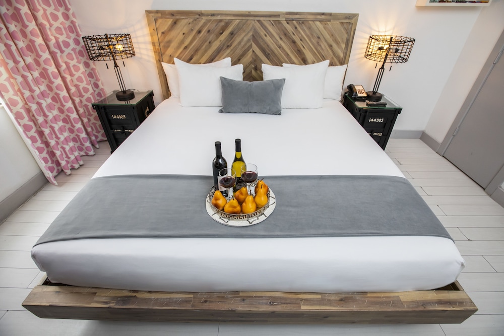 Whitelaw Hotel 26/59