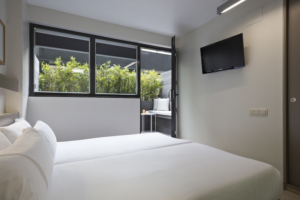 Aparthotel BCN Montjuic 50/96