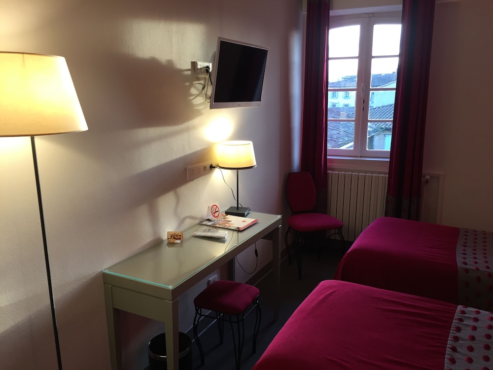 Hotel Du Pont Vieux 42/68