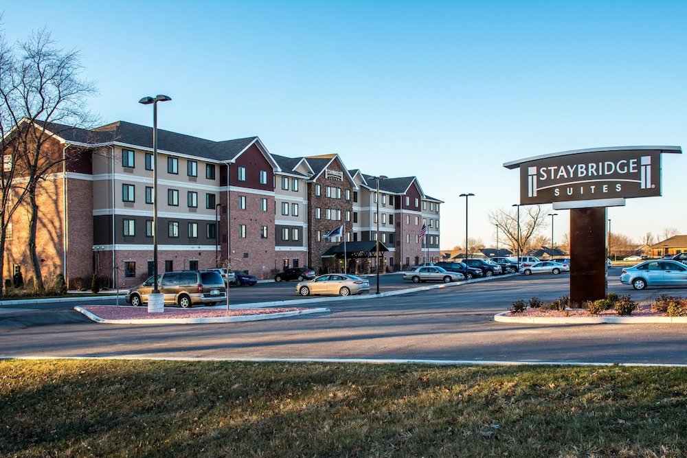 Staybridge Suites Schererville 1/55