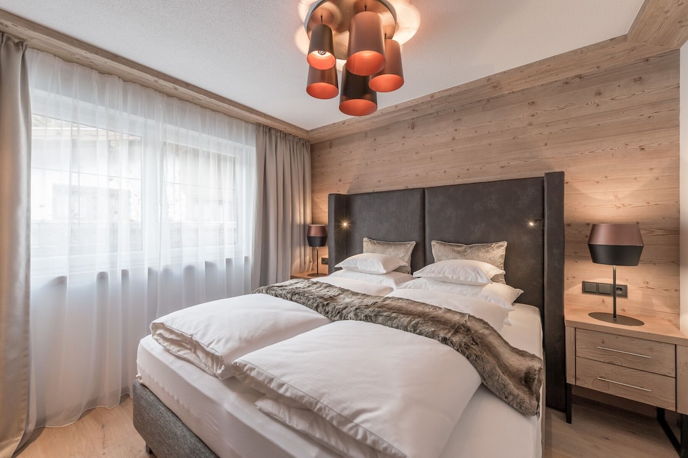 Hotel Castello Falkner 29/74