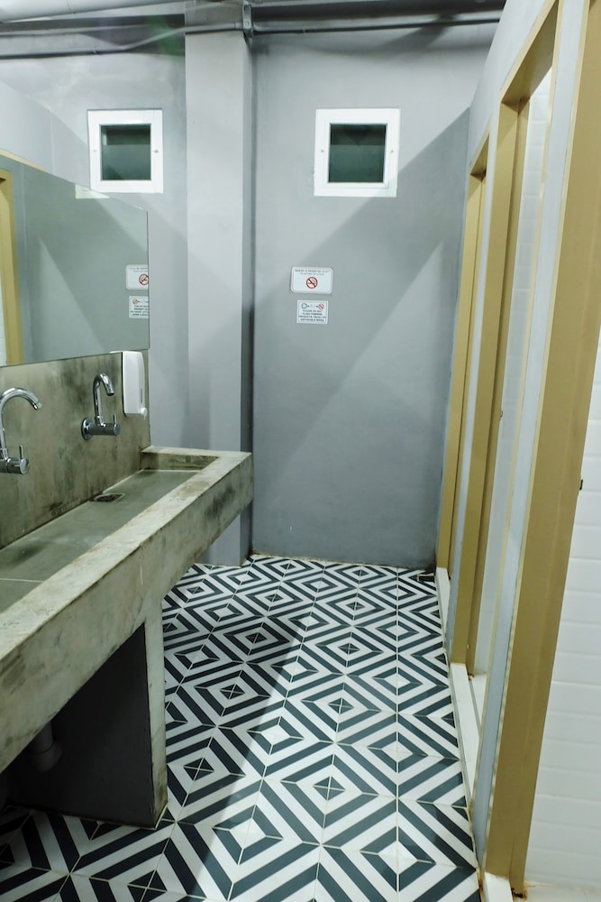 Inn Stations Hostel 49/49