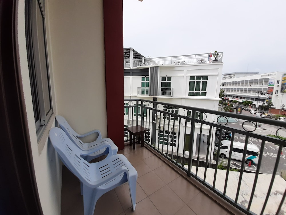 Paretto Seaview Hotel 3/41