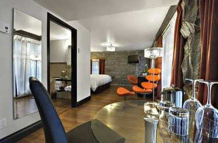 Le Petit Hotel 42/58