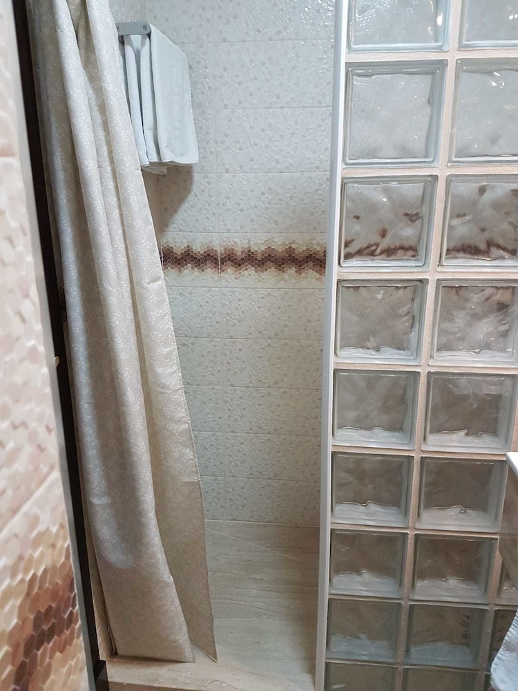 Hostal Malaga 26/50
