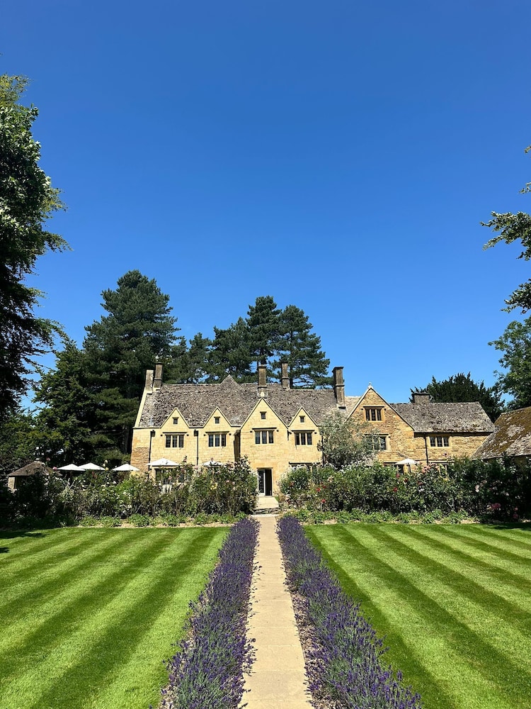 Charingworth Manor 40/50