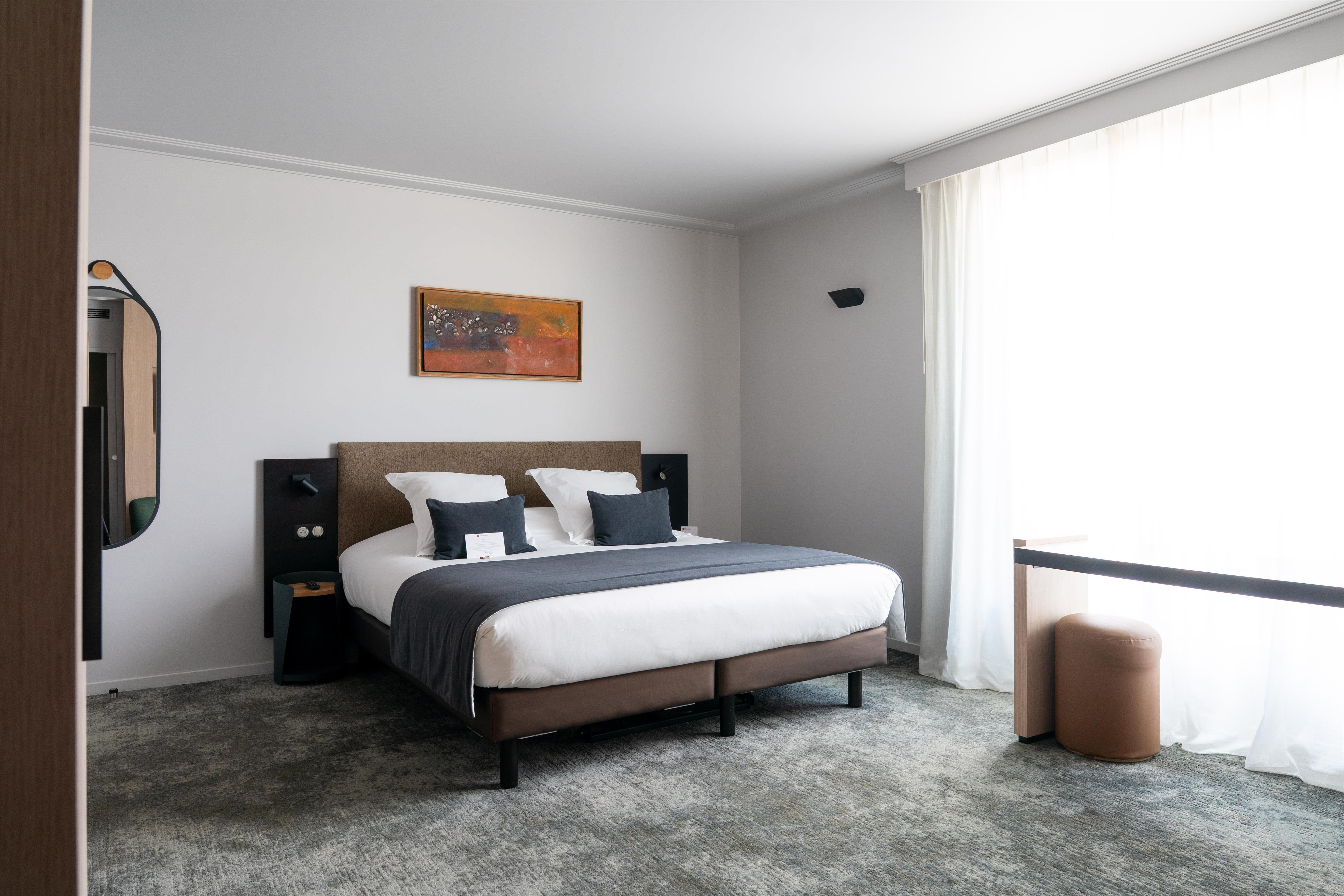 Suite, King Bed