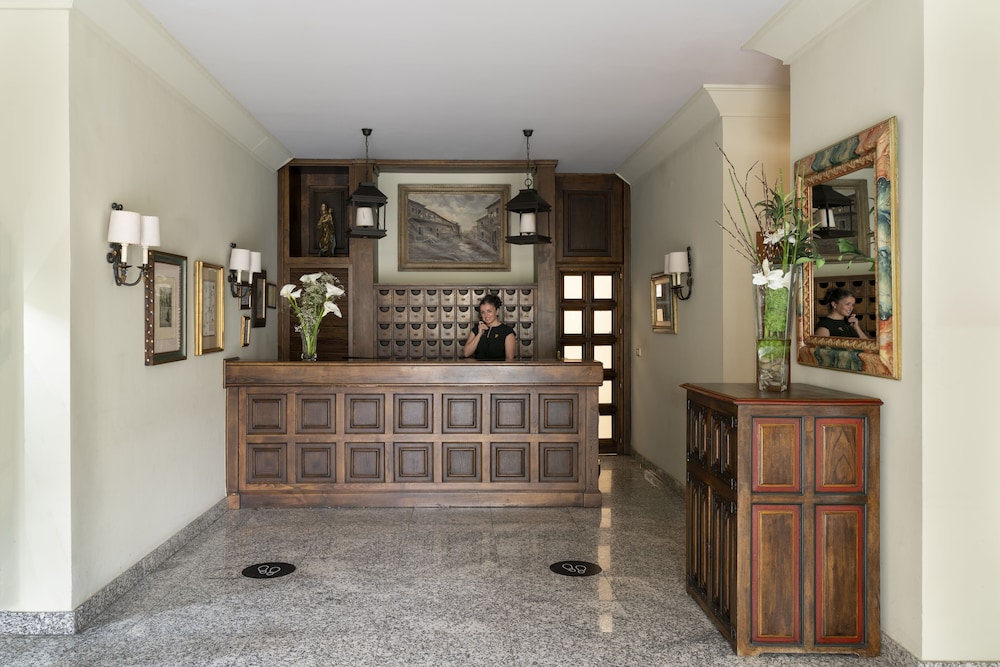 Parador De Vilalba 5/50