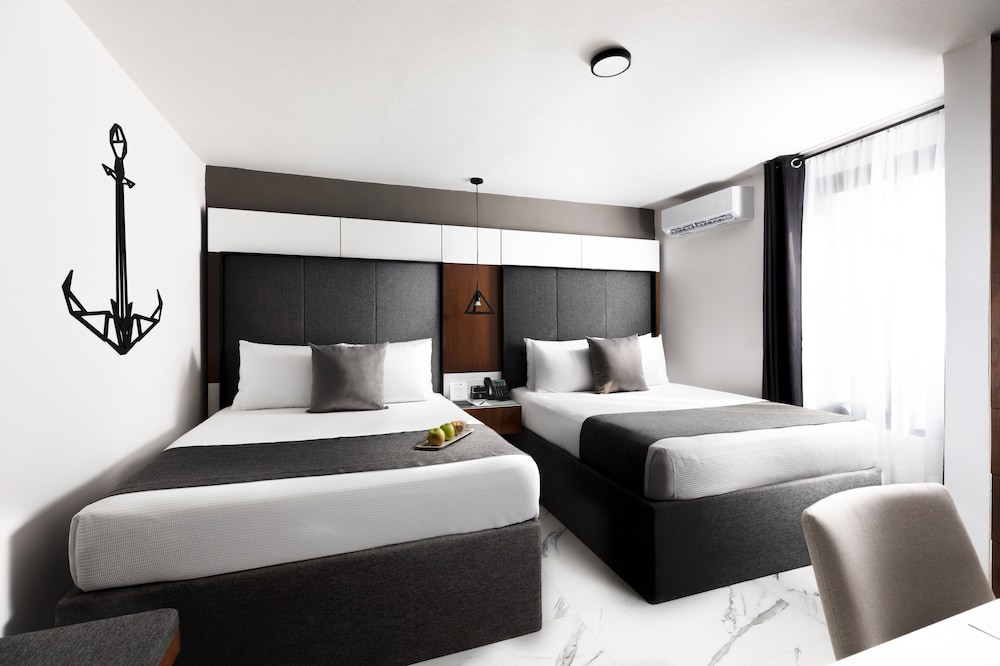 DELUXE, DOUBLE BED, KITCHEN