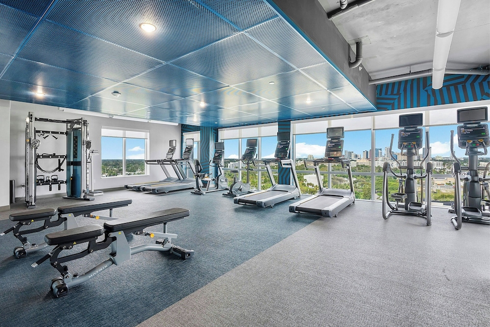 Aloft Fort Lauderdale Airport 24/46