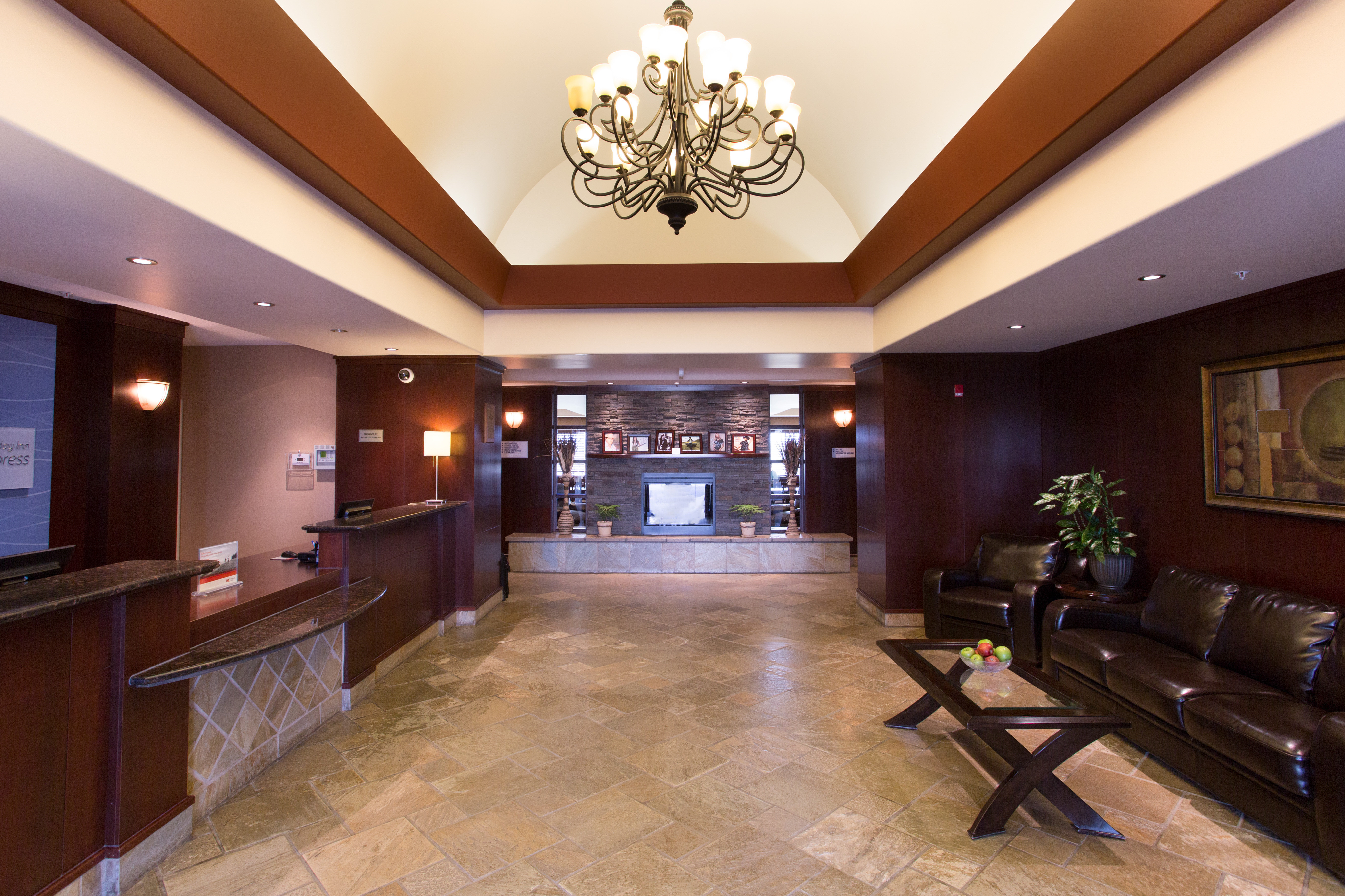 Holiday Inn Express Hotel Suites Whitecourt Southeast 13/78