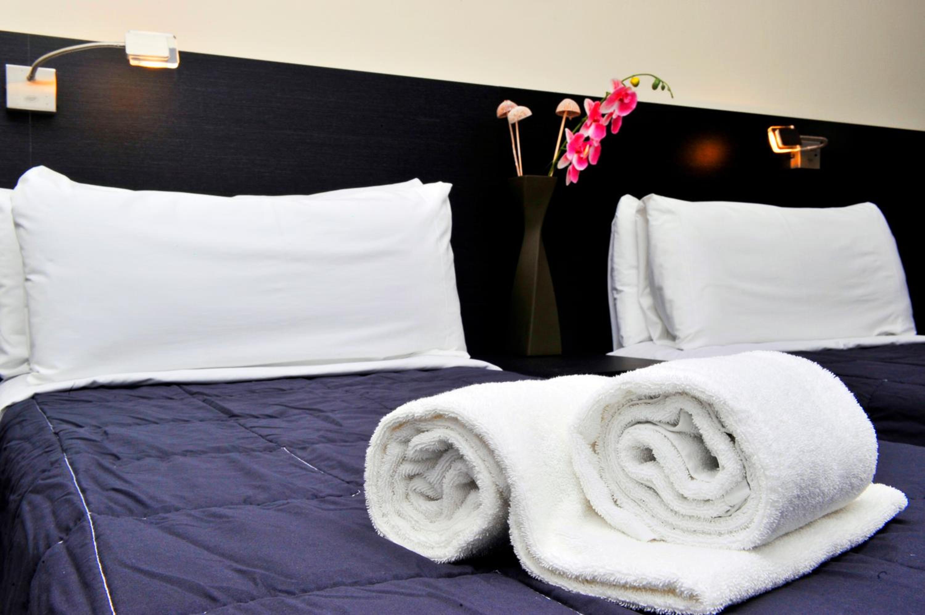 6 Bis HOTEL 38/58