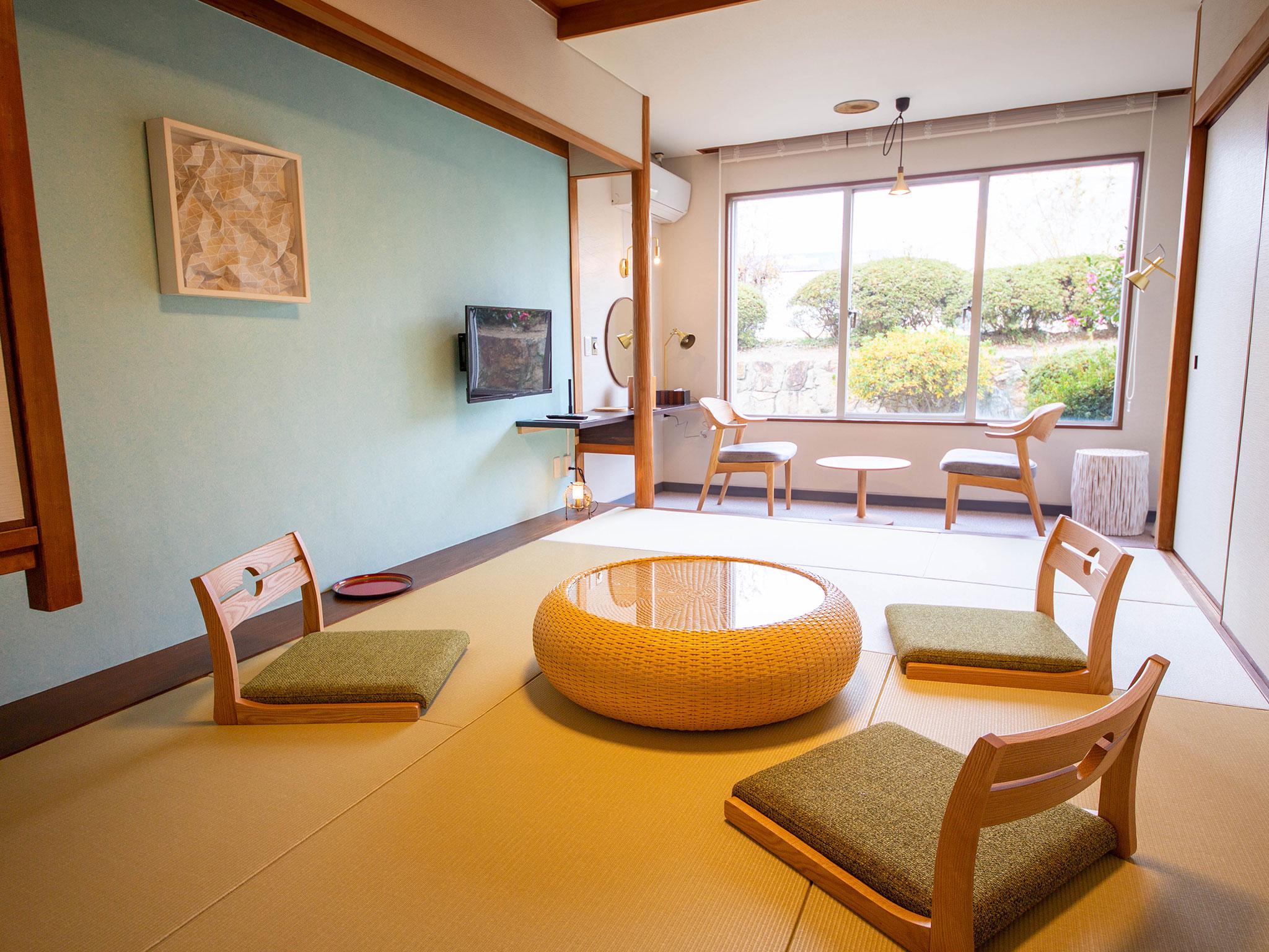 Japanese, Mountain Side