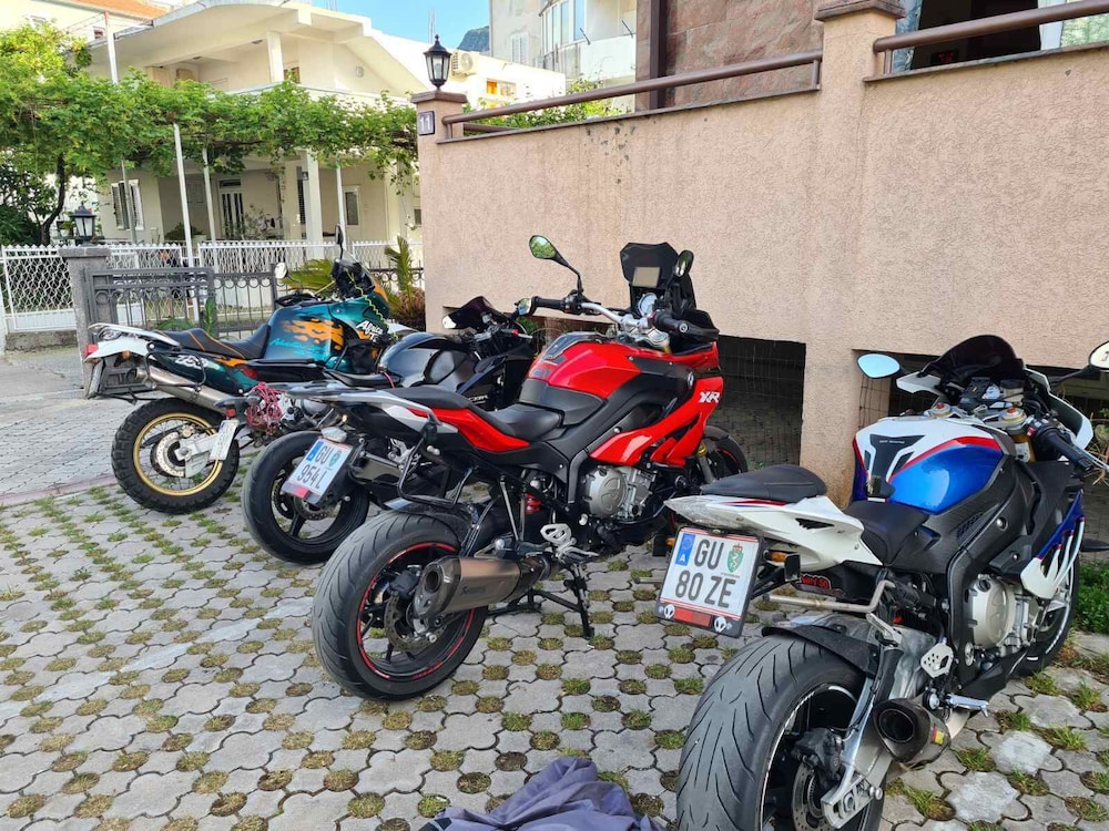 Garni Hotel Fineso 42/50