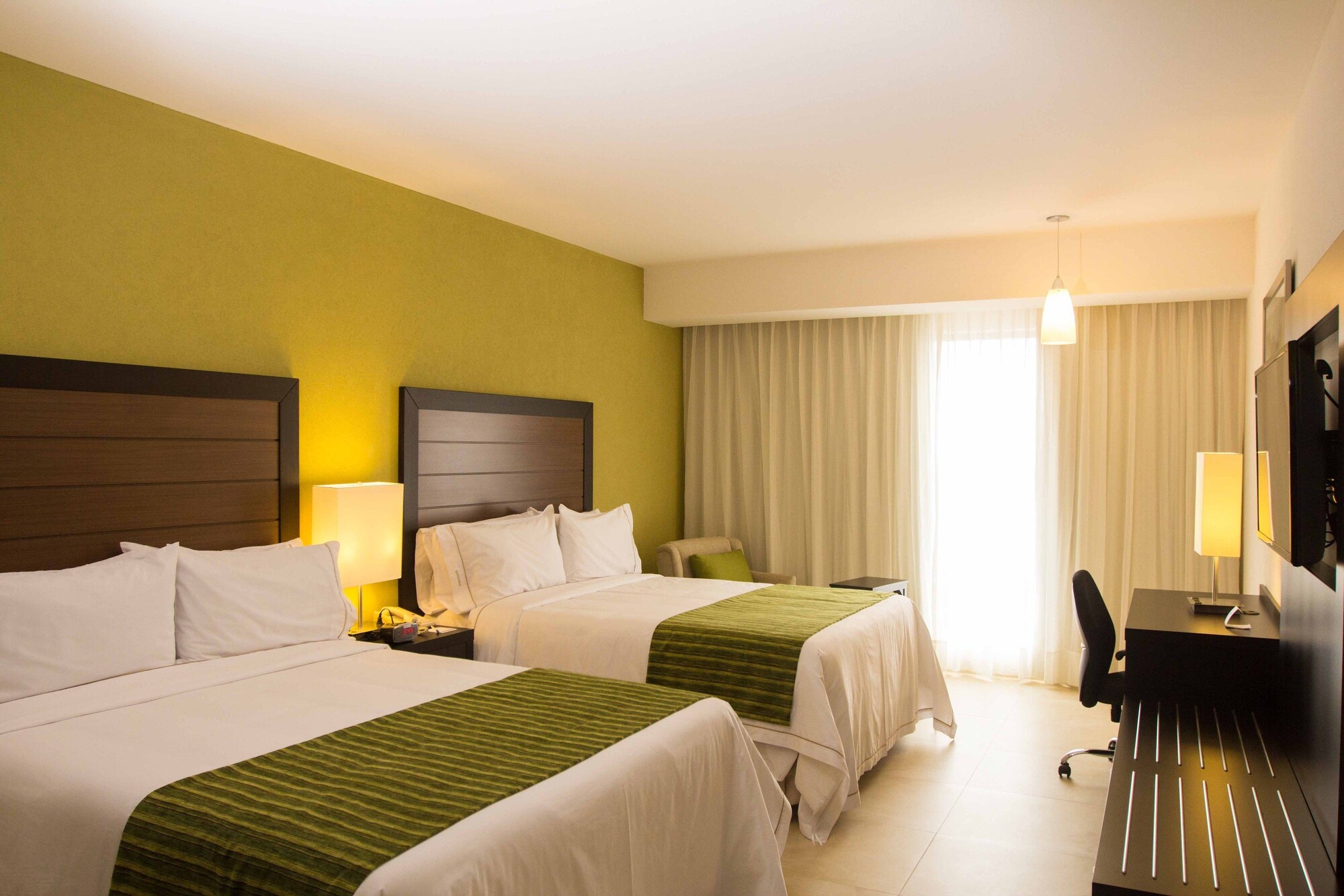 Standard, 2 Queen Beds