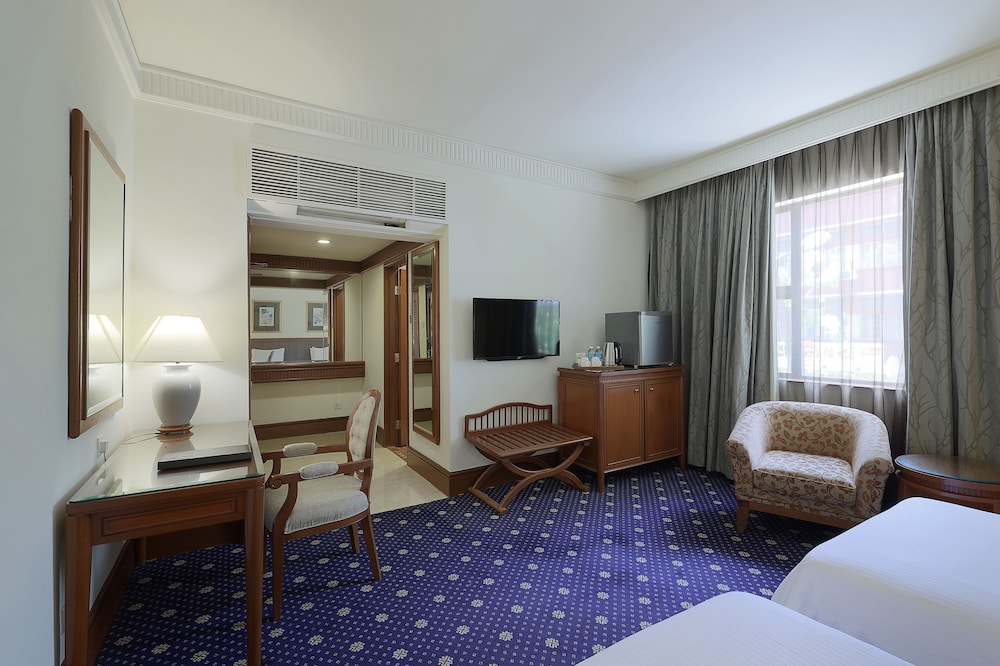 The Jesselton Hotel 28/50