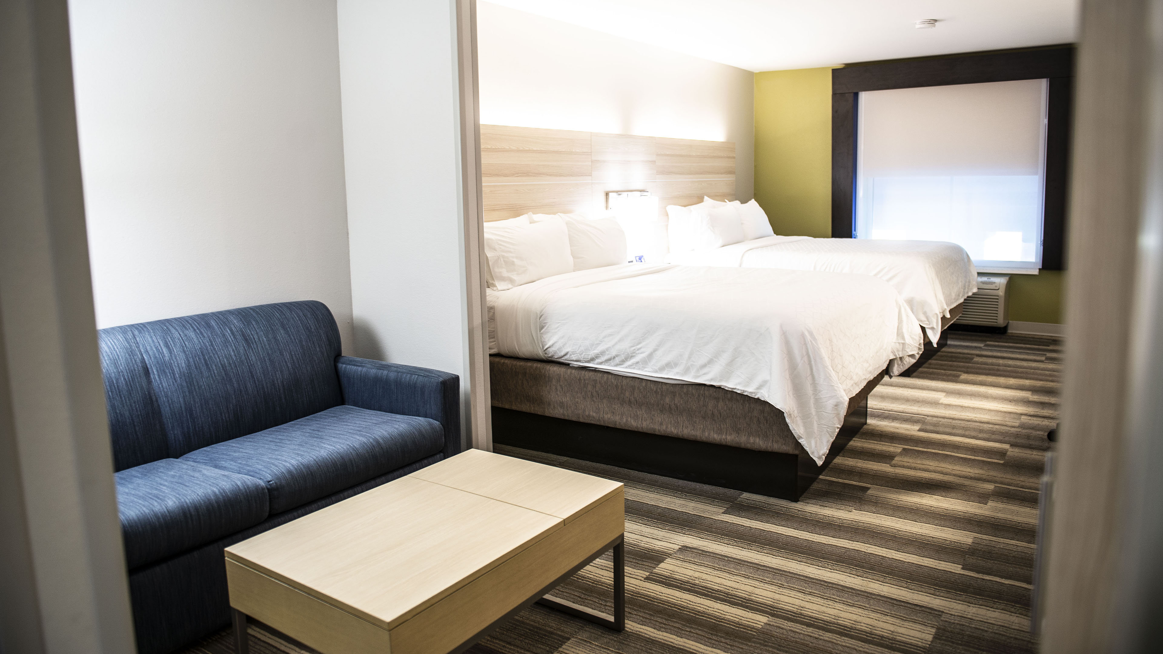 Holiday Inn Express Hotel And Suites Sedalia 39/60