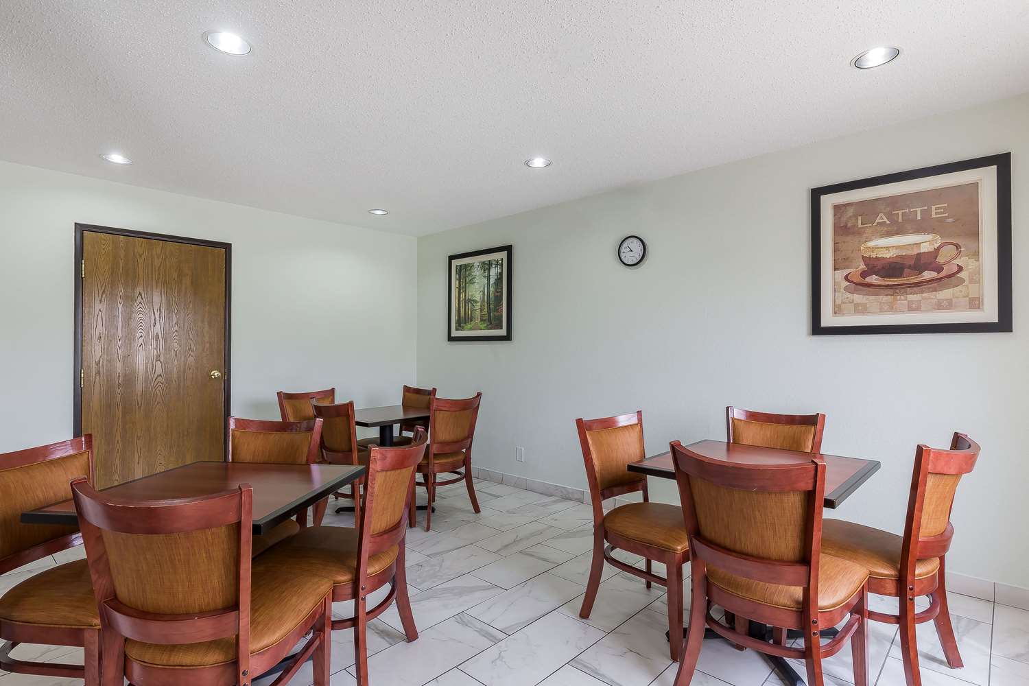 Quality Inn Sycamore - DeKalb 34/43
