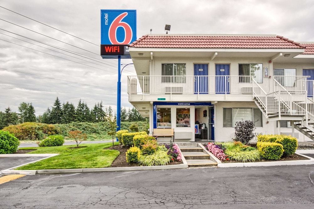 Motel6 Everett, WA - South 35/39