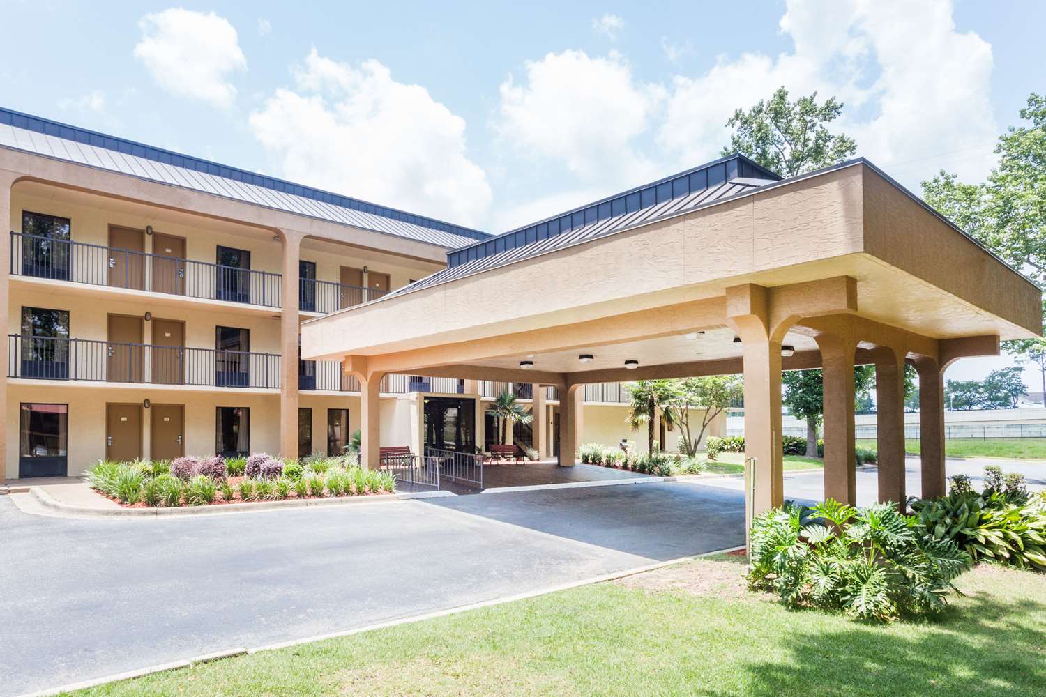 Sweet Dream Inn - University Park 2/33