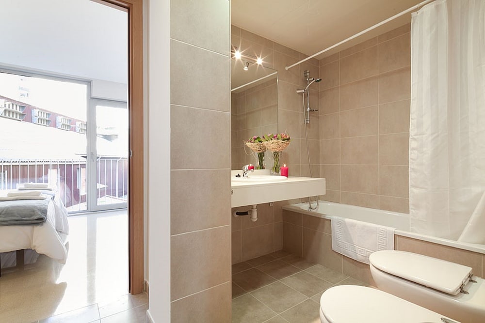 CHARMSUITES NOU RAMBLA APARTMENTS 37/42