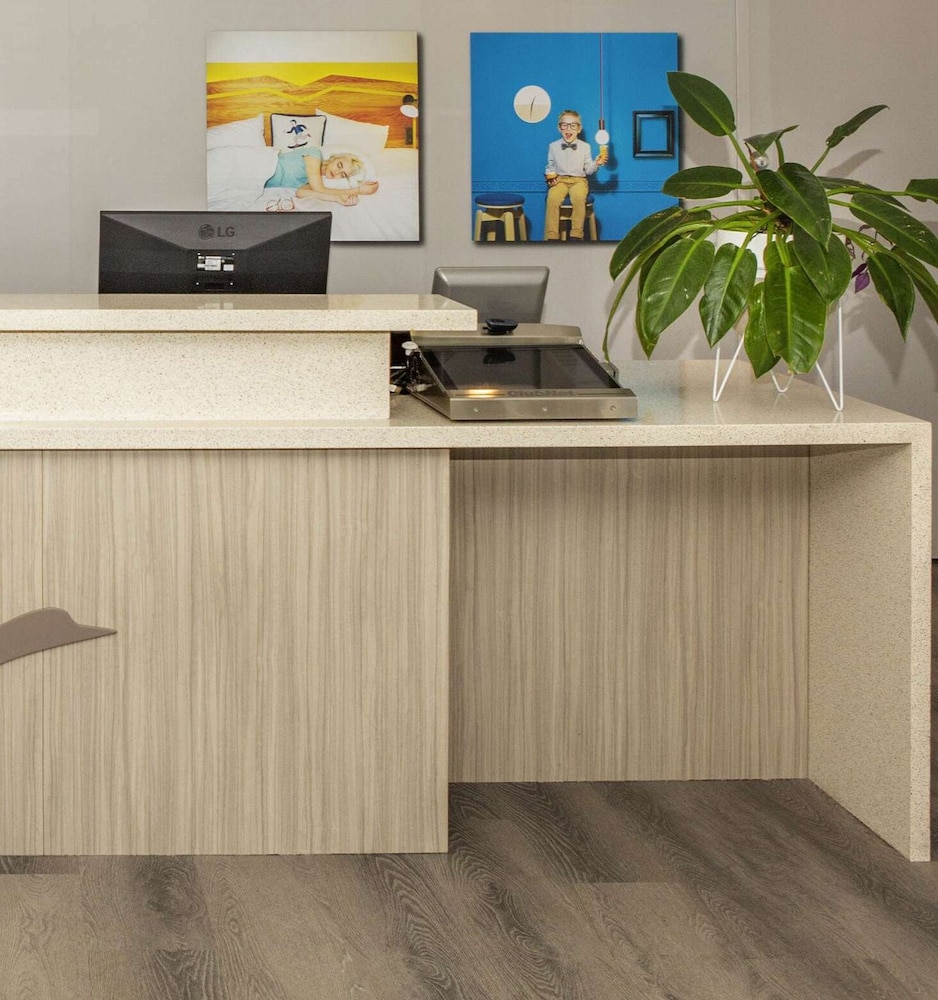 Ibis Styles The Entrance 8/50
