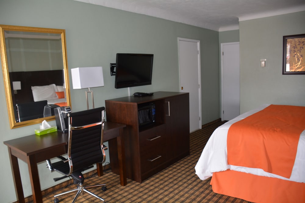 Knights Inn North Bay 16/41
