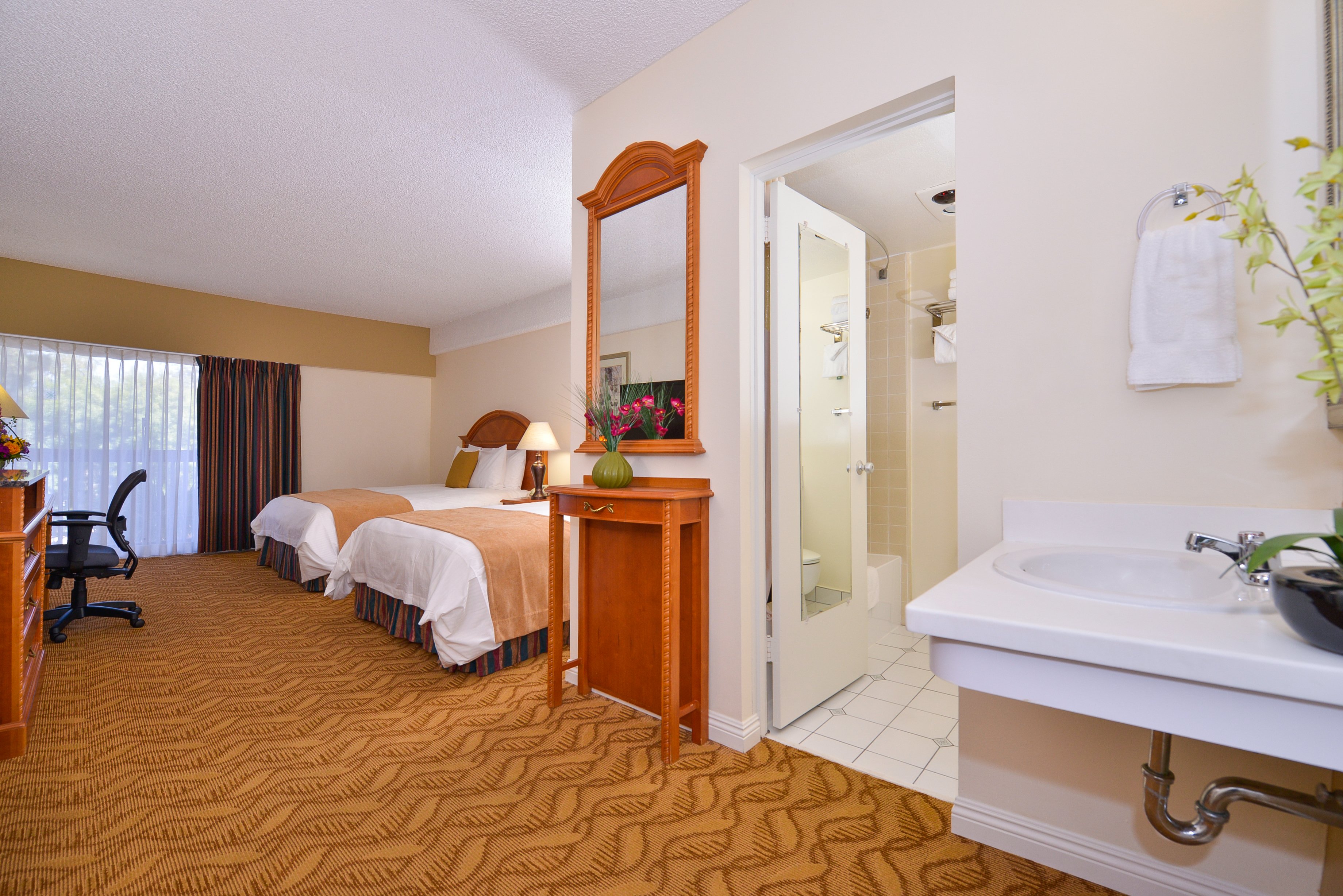 Best Western Plus Thousand Oaks Inn 20/50