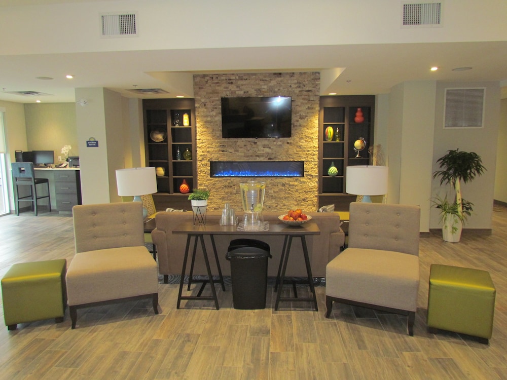 Fairfield Inn & Suites by Marriott Airdrie 45/54