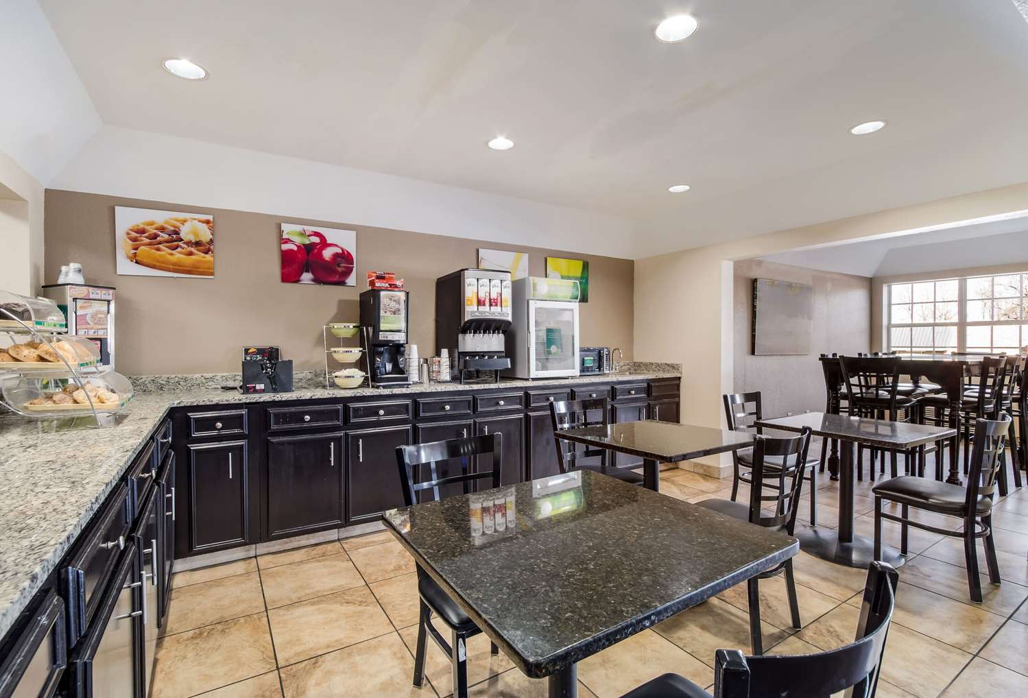 Quality Inn & Suites Augusta Fort Gordon Area 26/44