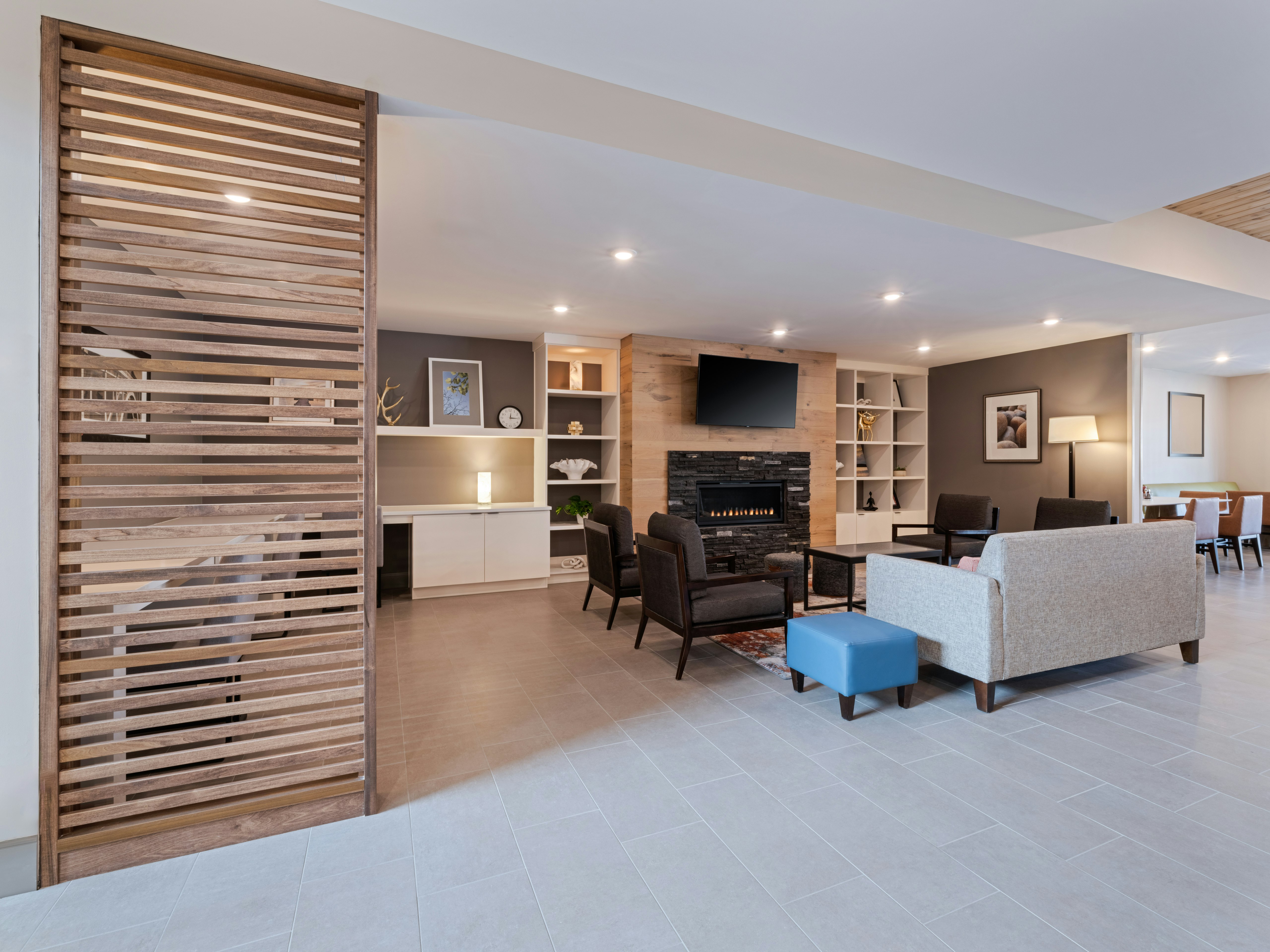 Country Inn & Suites by Radisson, near Arches National Park, Moab, UT 5/39