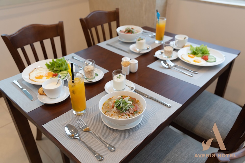 Avenis Hotel 25/37