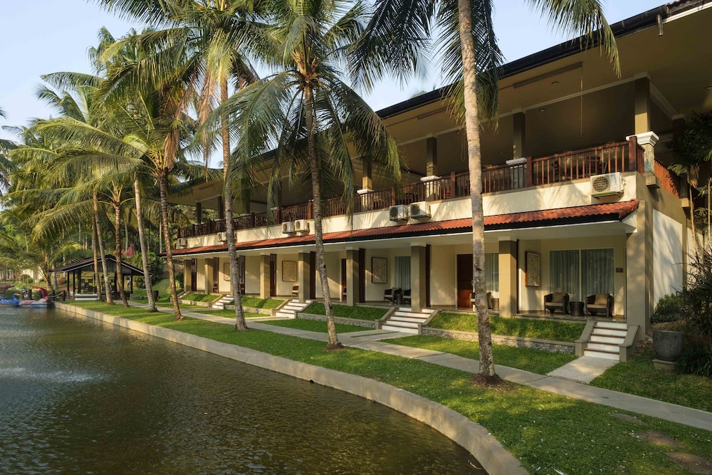 Hotel Puri Asri 63/67