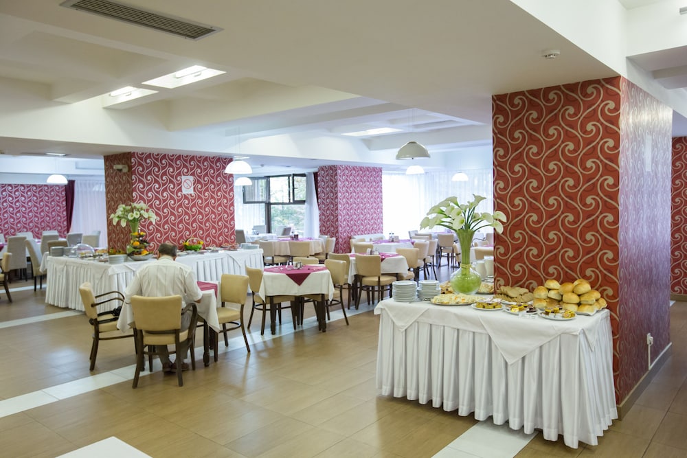 Putnik Hotel 23/34